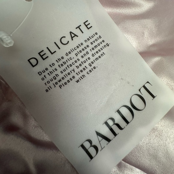 NWT Bardot Lina Lace Dress In Pink Rose - Picture 16 of 16